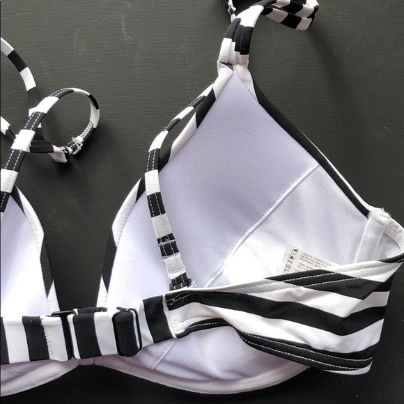 LIV Love Swim Bikini top with underwires - Picture 2 of 6